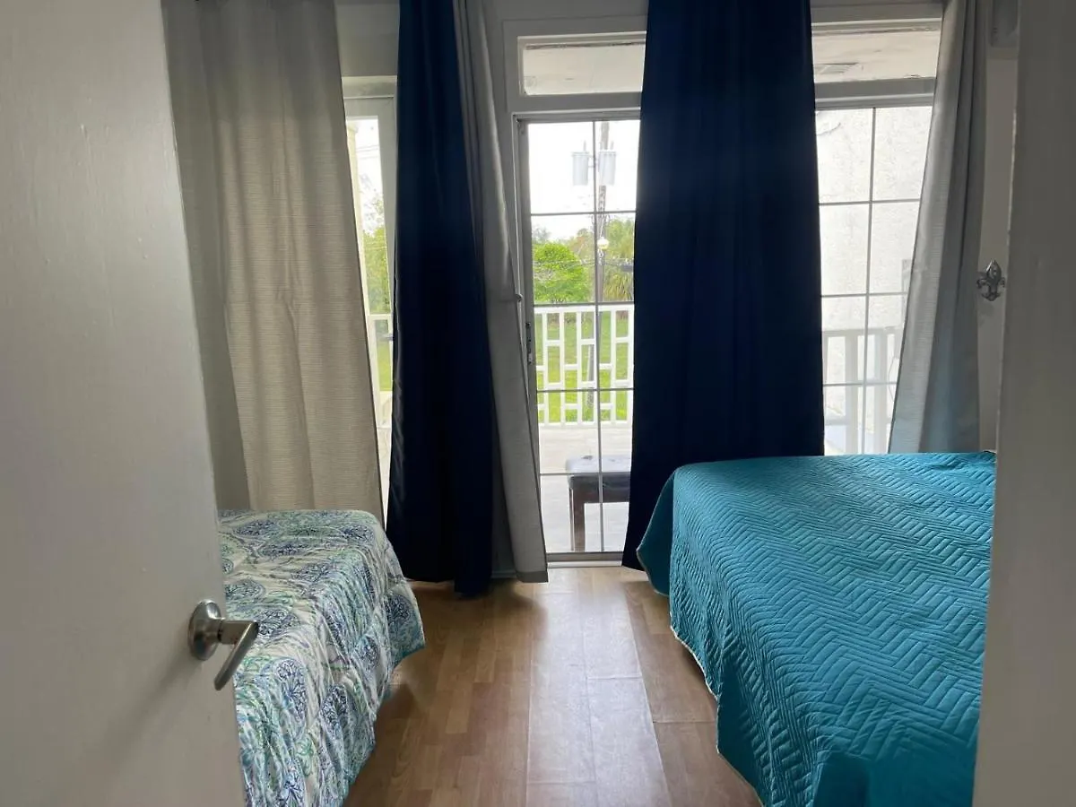 بيت للعطل فيلا #6 Ferguson Rd - Townhouse ناسو